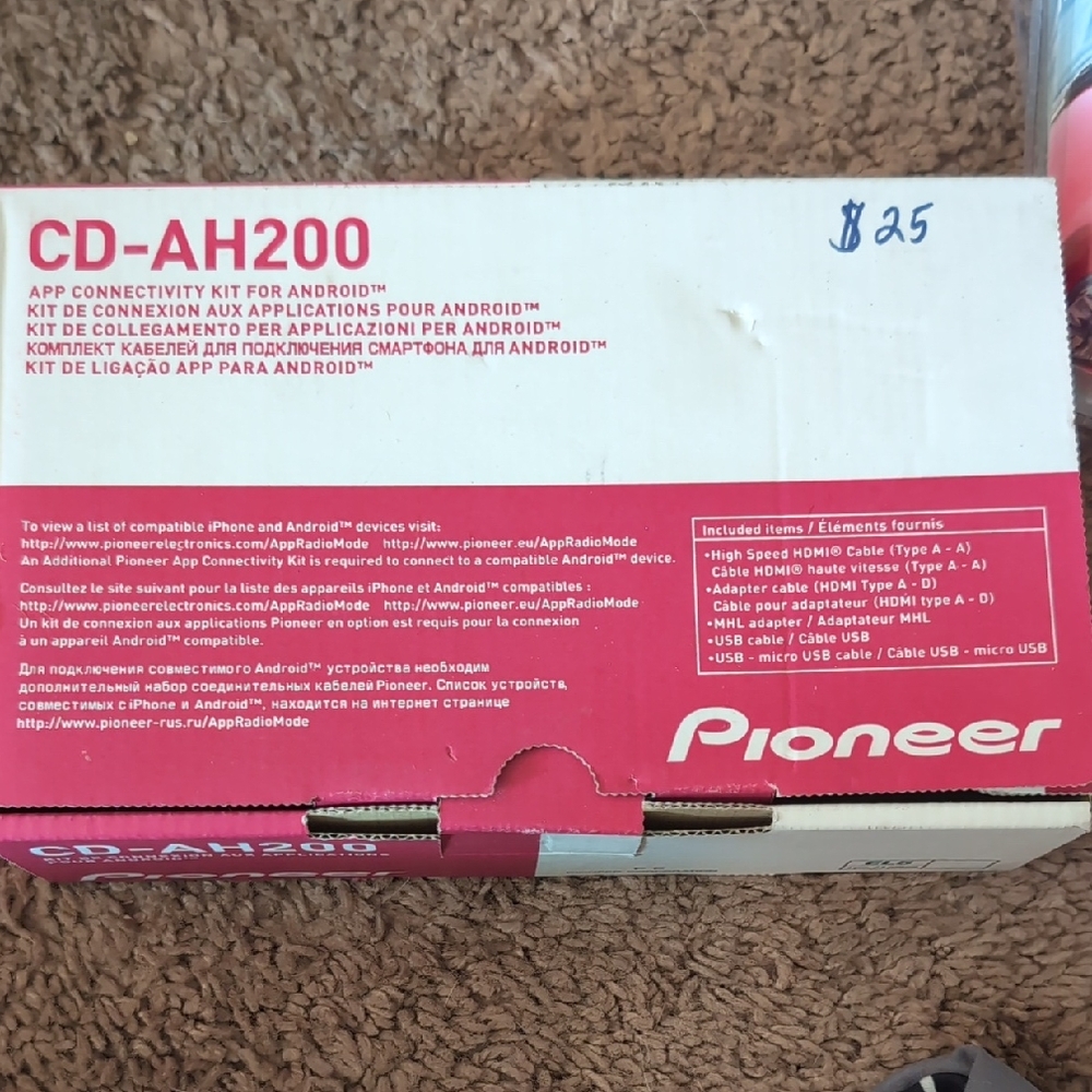 PIONEER CD-AH200 Red and White Connectivity Kit